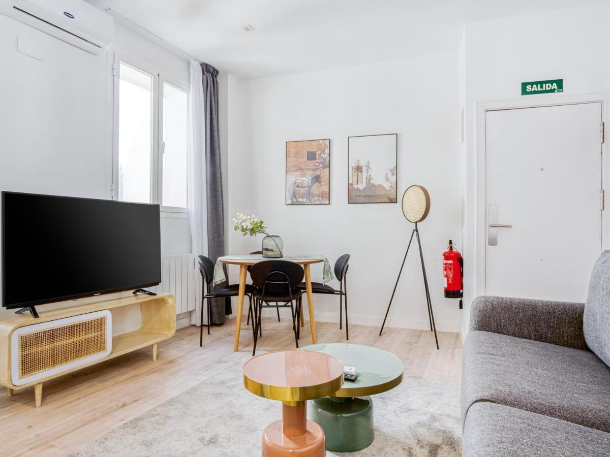 Limehome Madrid Calle Ave Maria - Estancia Temporal Екстериор снимка